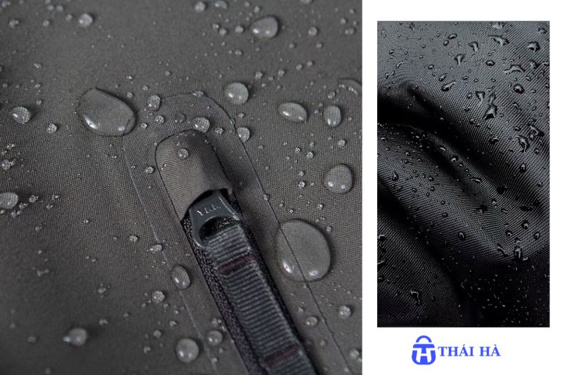 Lớp phủ chống thấm nước trên balo