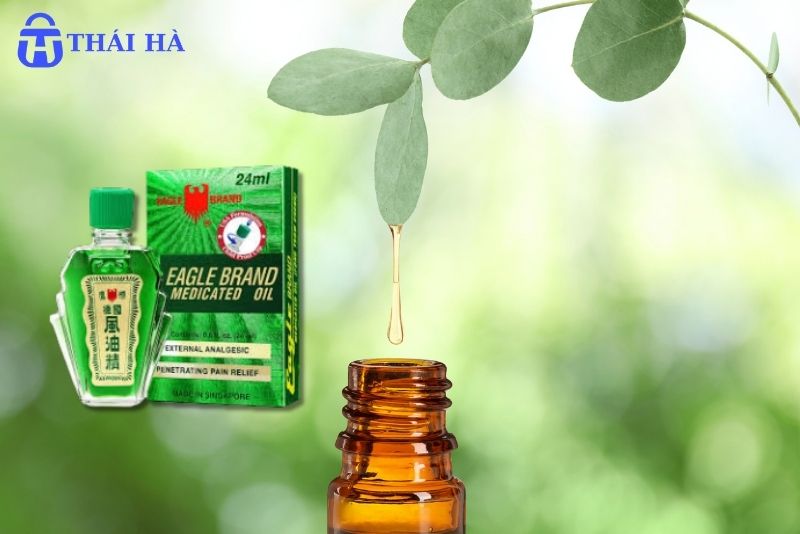 Sử dụng dầu gió để tẩy mực in trên túi vải